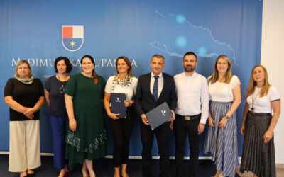Potpisan ugovor kojim započinje dugo očekivana dogradnja škole i izgradnja školske sportske dvorane